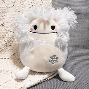 8” OG Ever the White Winter Bigfoot Squishmallow | BNWT